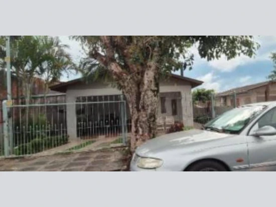 Casa com 108,6m² privativa em Santa Rosa/RS em Santa Rosa - Rio Grande do Sul
