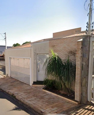 Casa com 3 Quartos e Suíte em Jaboticabal/SP em Jaboticabal - São Paulo