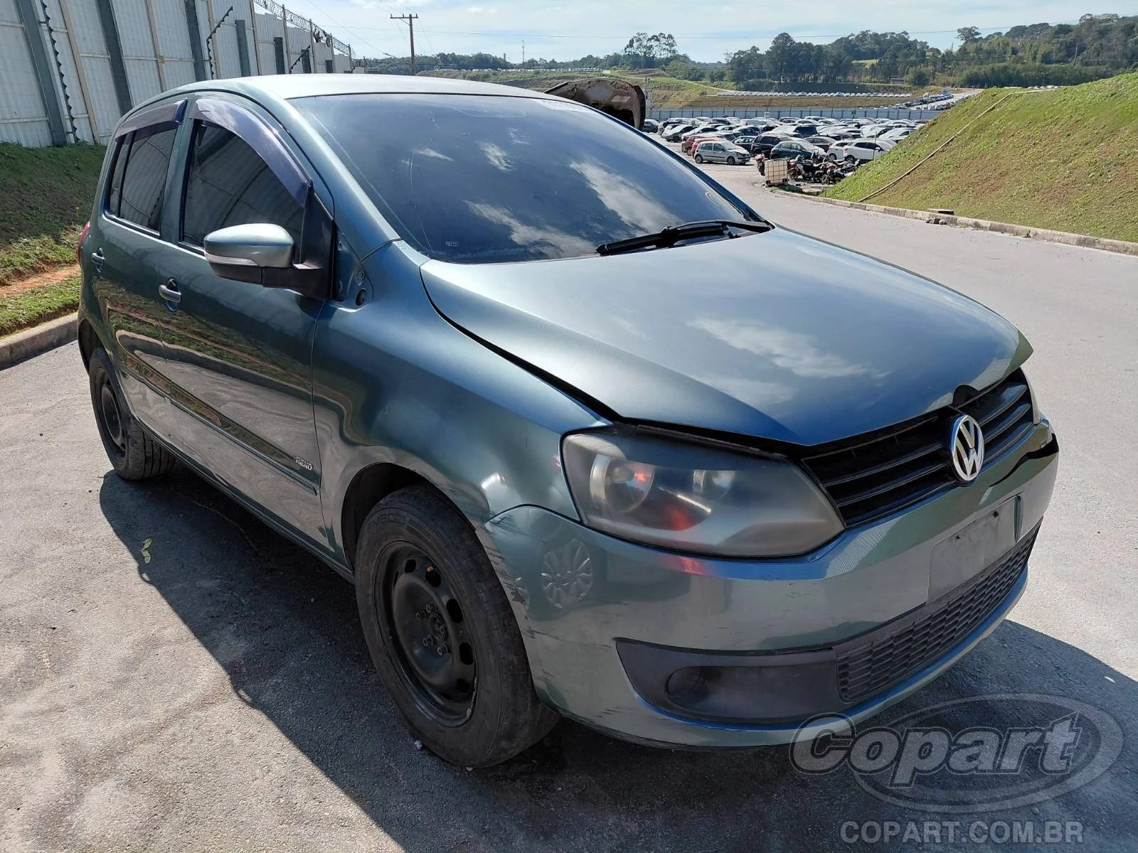 Volkswagen Fox 2011 1.0 Total Flex em Itaquaquecetuba - São Paulo