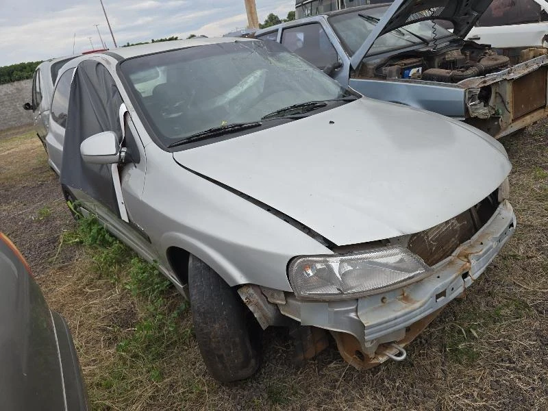 Chevrolet Celta 3 Portas Super 2003 2004 em Toledo - Paraná