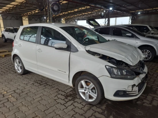 Volkswagen Novo Fox CL MA 2014 2015 Gasolina Automático em Nova Santa Rita - Rio Grande do Sul