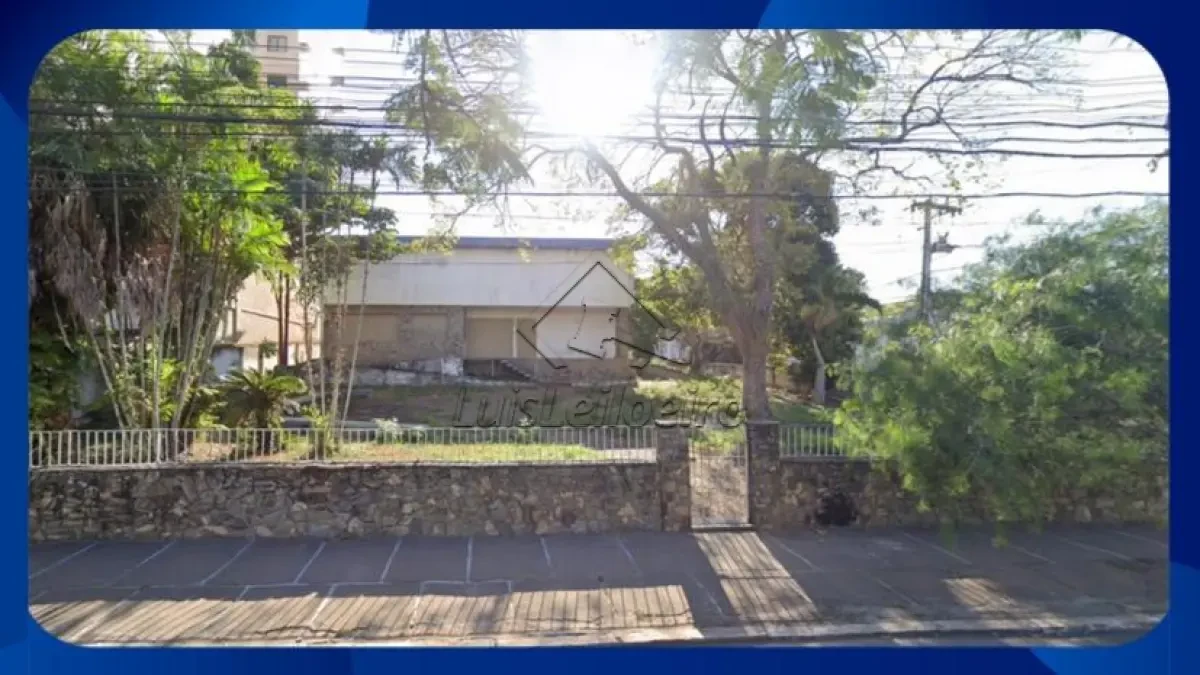 Prédio Comercial em Campos dos Goytacazes/RJ em Campos Dos Goytacazes - Rio de Janeiro