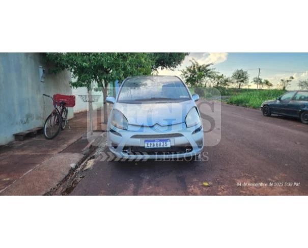 Citroën C4 Picasso GLXA 5L 2009/2010 Prata Gasolina em Canitar - São Paulo