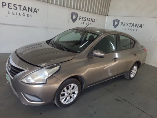 Nissan Versa 16 SV 2019/2020 Gas/Alc em Nova Santa Rita - Rio Grande do Sul