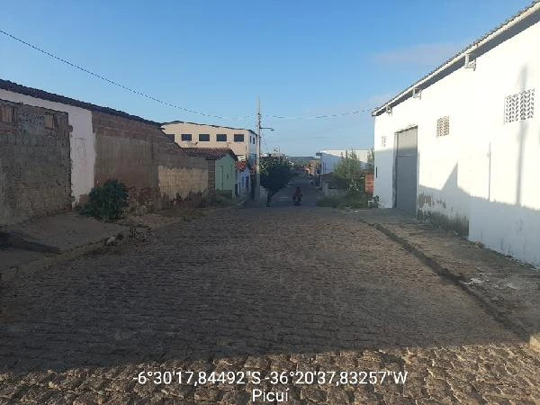 Casa com 2 Quartos em Picuí/PB em Picui - Paraíba