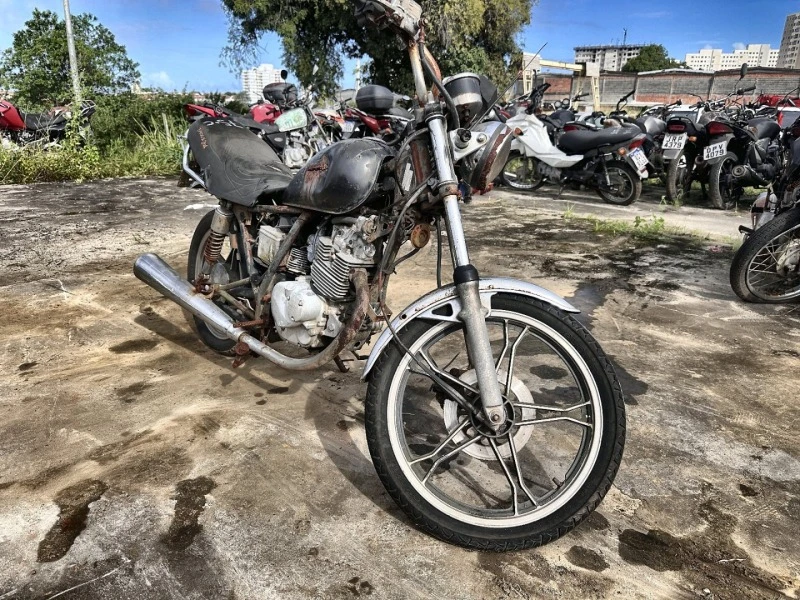 Suzuki Intruder 125cc em Salvador - Bahia