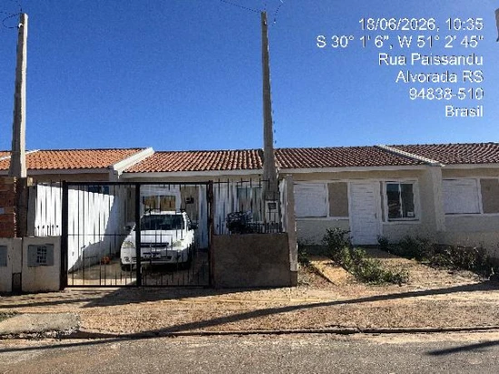 Casa com 1 vaga em Alvorada/RS em Alvorada - Rio Grande do Sul