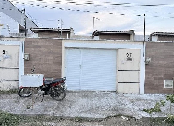 Terreno no Lote Castelo Branco II em Itaitinga/CE em Itaitinga - Ceará