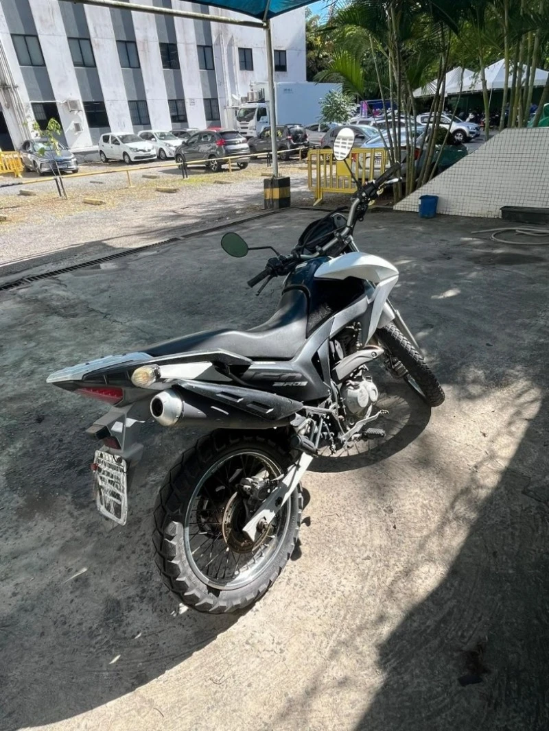 Honda Nxr 160 Bros Esdd 160cc Manual em Salvador - Bahia