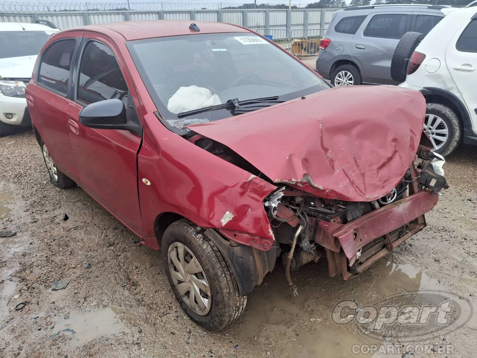 Toyota Etios XS 2018 1.5 Automático em São José Dos Pinhais - Paraná