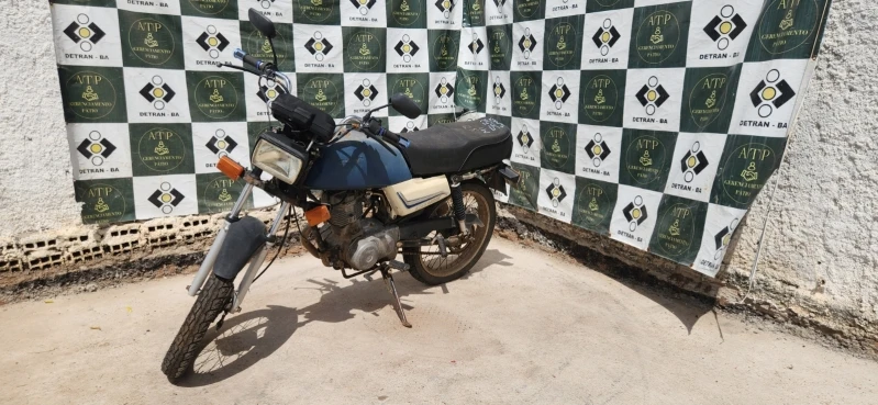 Honda Today 125 Azul Sucata Aproveitável em Itaberaba - Bahia