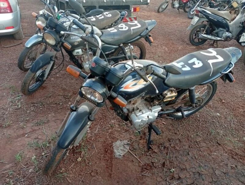 Honda CG 125 Titan KS 2001 Azul em Dourados - Mato Grosso do Sul