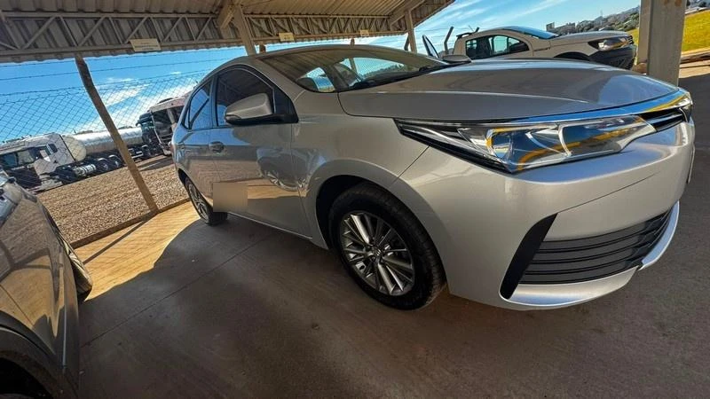 Toyota Corolla GLi Upper 2018/2019 1.8 Automático em Maravilha - Santa Catarina