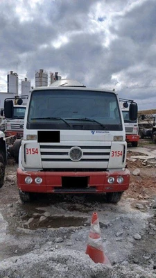 Volkswagen 26.260 E 2011/2012 Diesel em Colombo - Paraná