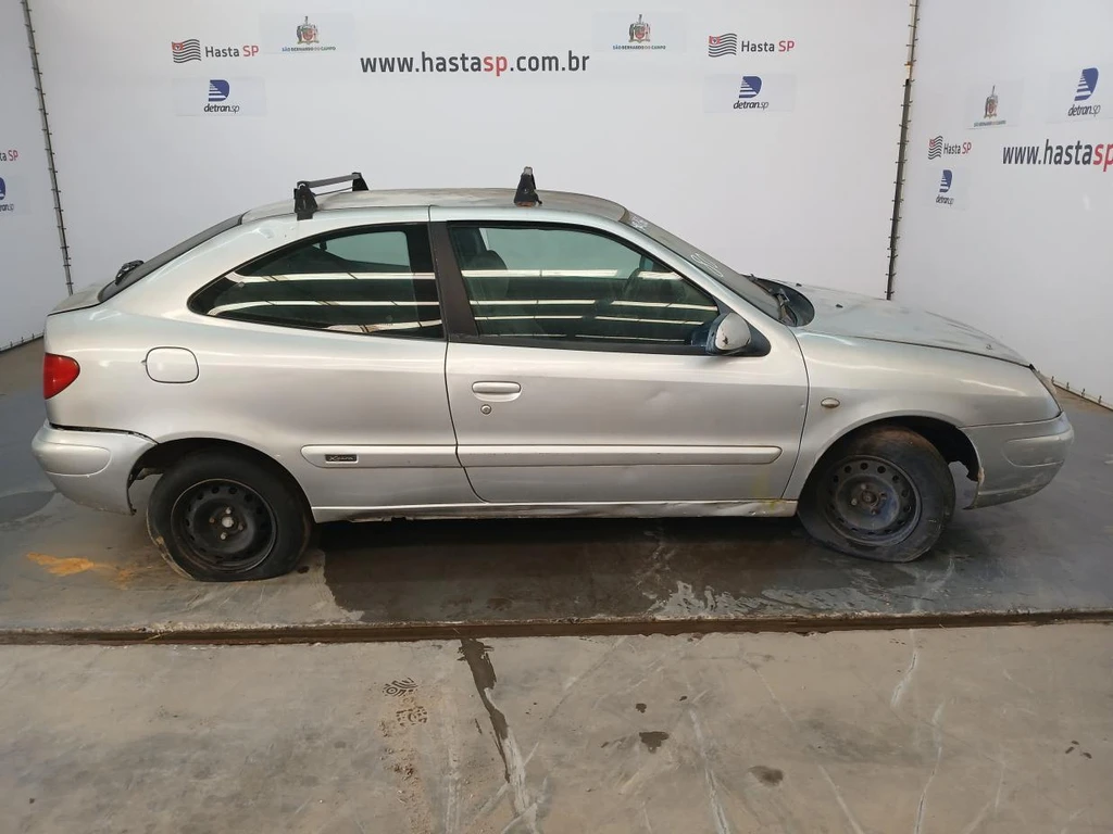 Citroën Xsara XSara GLX 2001 1.6I em Porto Feliz - São Paulo