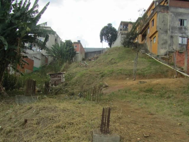 Terreno no Vl. Alto de Santo André em Santo André/SP em Santo André - São Paulo