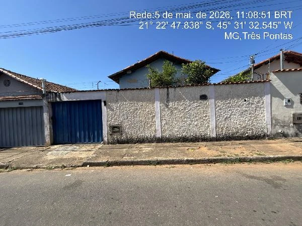 Casa com 2 Quartos em Tres Pontas/MG em Tres Pontas - Minas Gerais