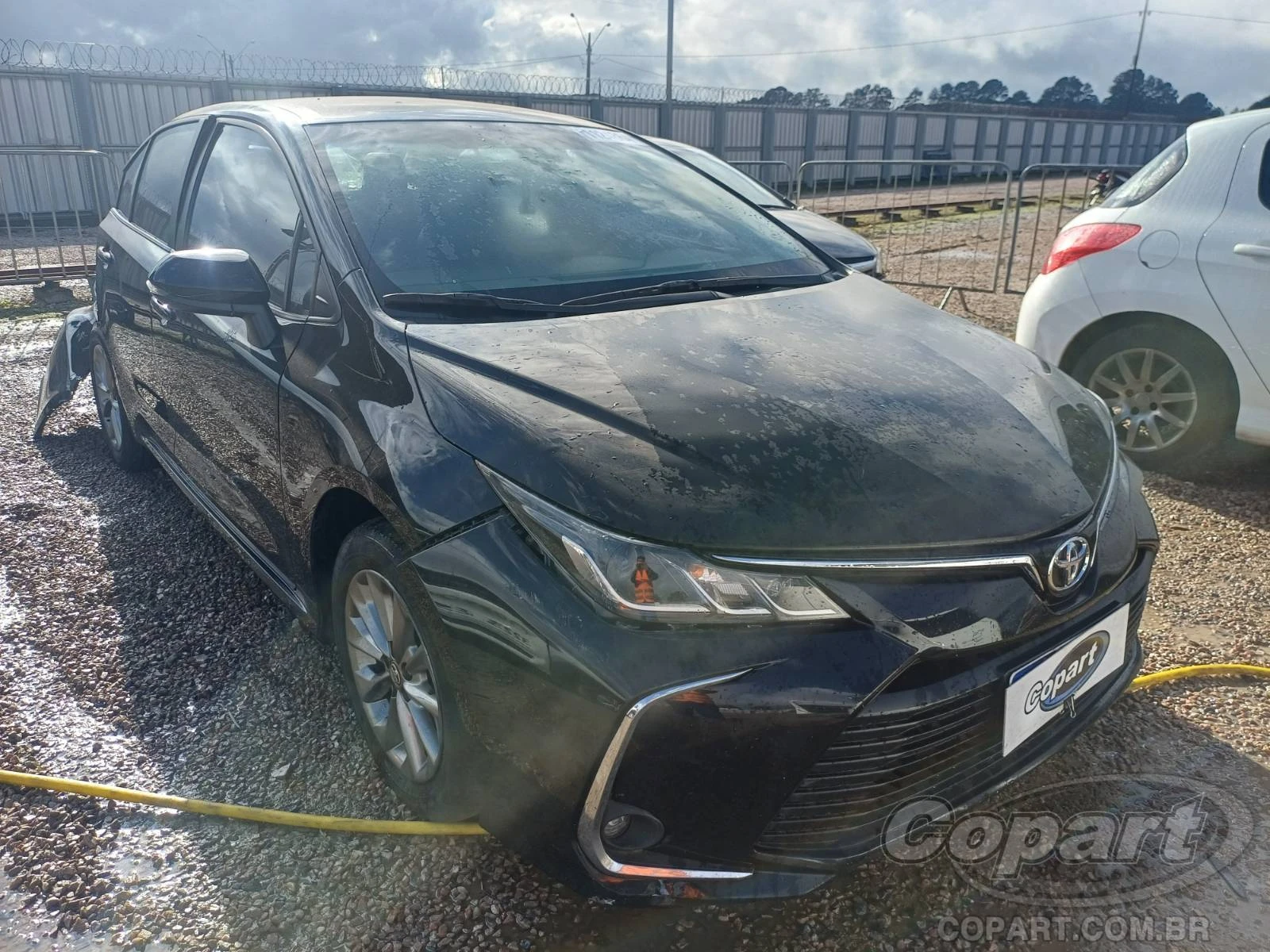 Toyota Corolla GLi 2.0 2022 Automático em São José Dos Pinhais - Paraná