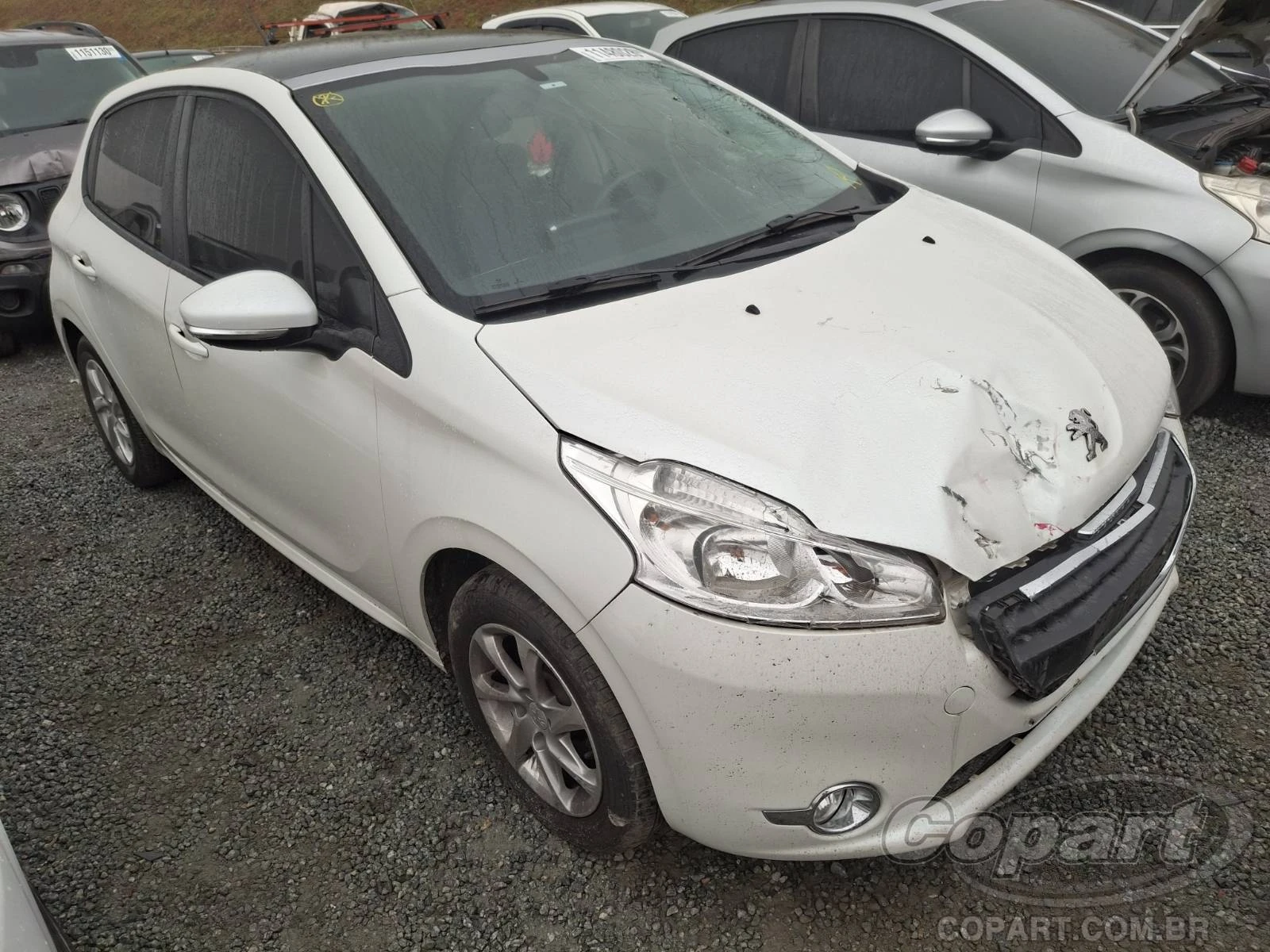 Peugeot 208 Allure 2016 1.5 em Itaquaquecetuba - São Paulo