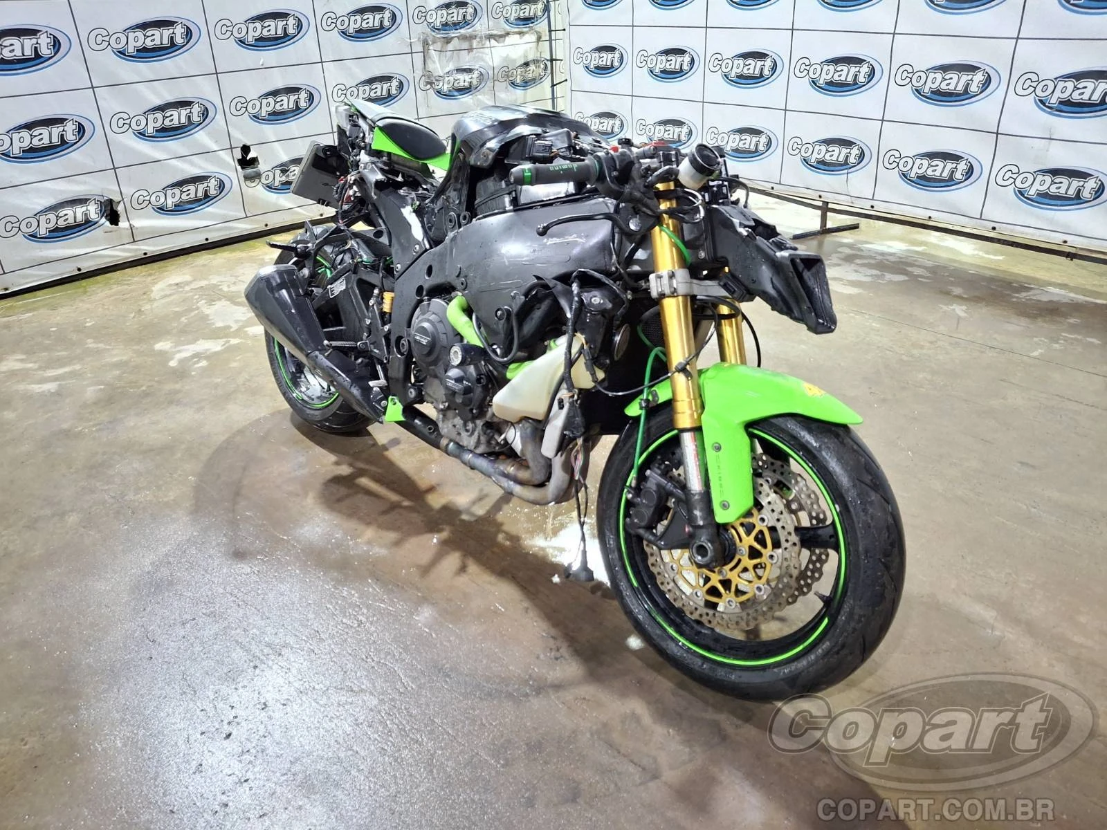 Kawasaki Ninja ZX-10R ZX-10R 2013 1100 ABS em Candeias - Bahia