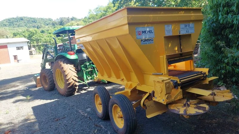 Distribuidor de Adubo Orgânico DAOS 6T 2022 Automático? em Concórdia - Santa Catarina