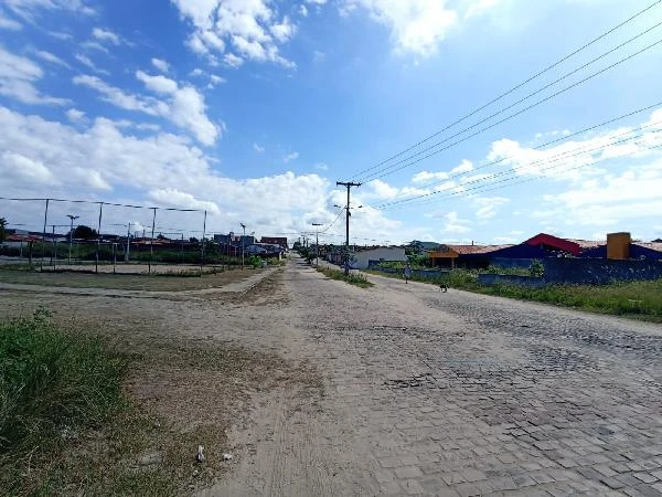 Casa com 2 Quartos em Serrinha/BA em Serrinha - Bahia