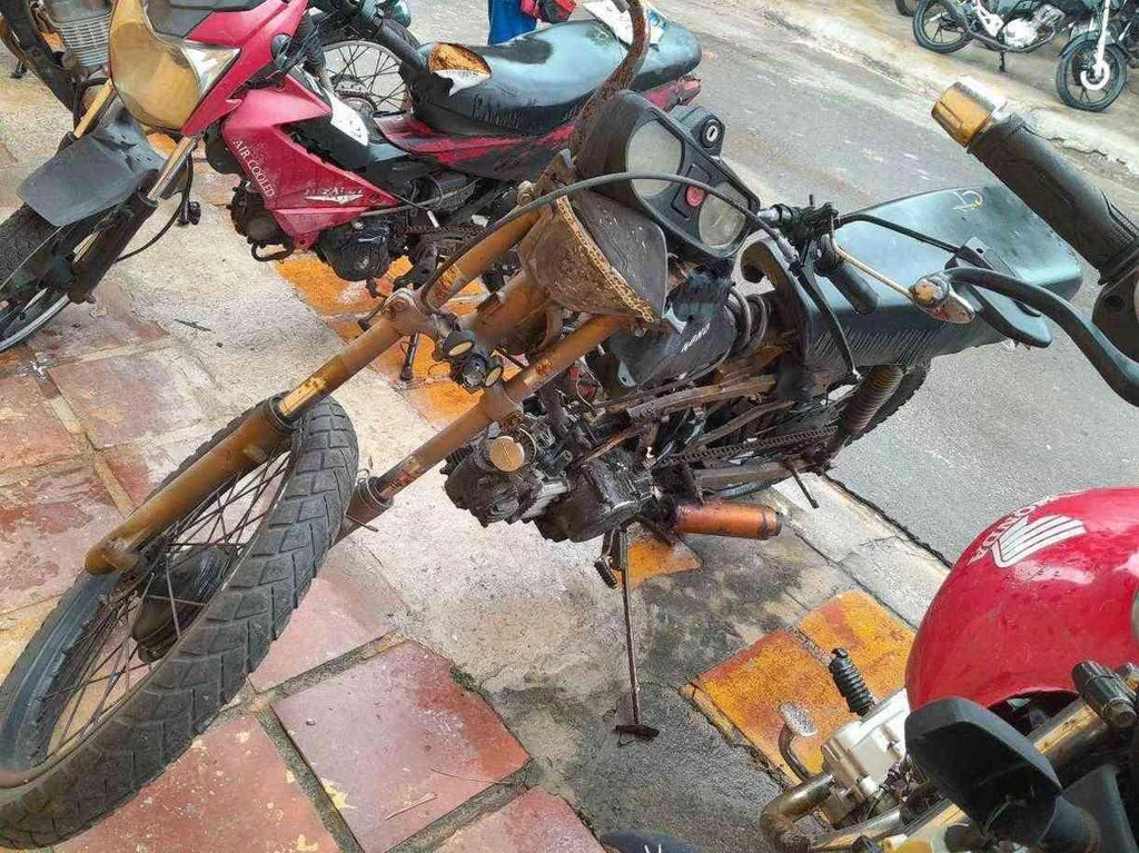 Yamaha Outro Sucata Motor Inservível em Campinas - São Paulo