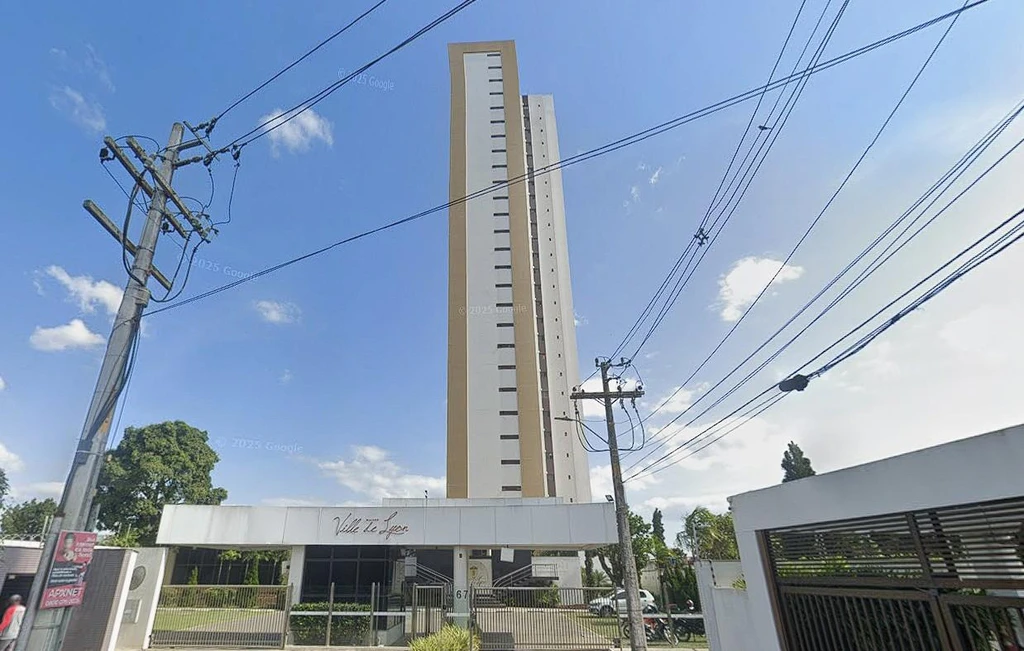 Apartamento com 4 Suítes e 4 Vagas em Feira de Santana/BA em Feira De Santana - Bahia