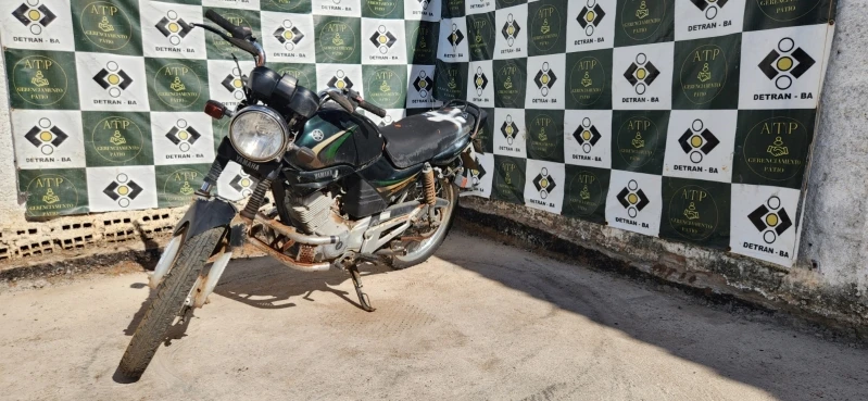 Yamaha YBR 125E 2006 Gasolina Manual em Itaberaba - Bahia