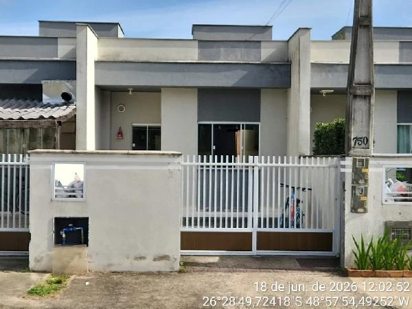 Casa com 2 Quartos em Guaramirim/SC em Guaramirim - Santa Catarina