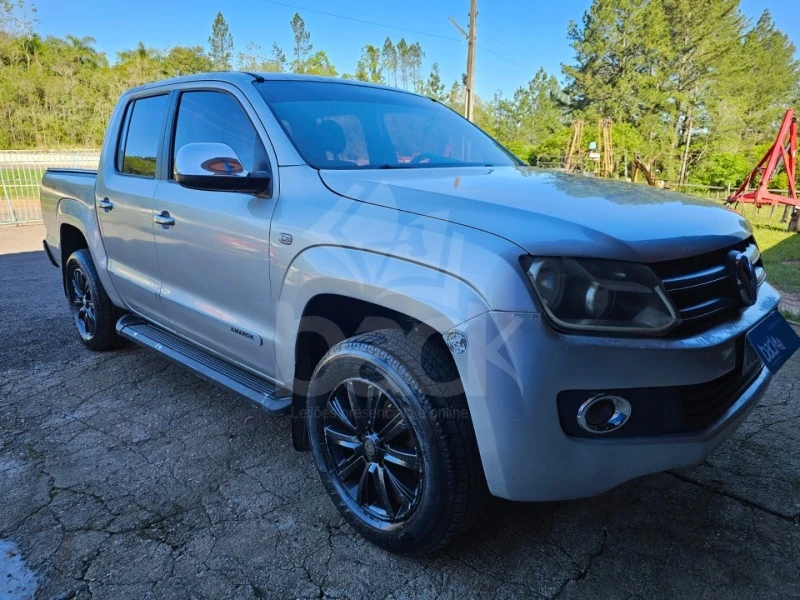 Volkswagen Amarok CD 2011 2.0 Diesel 4x4 em Rio Pardo - Rio Grande do Sul