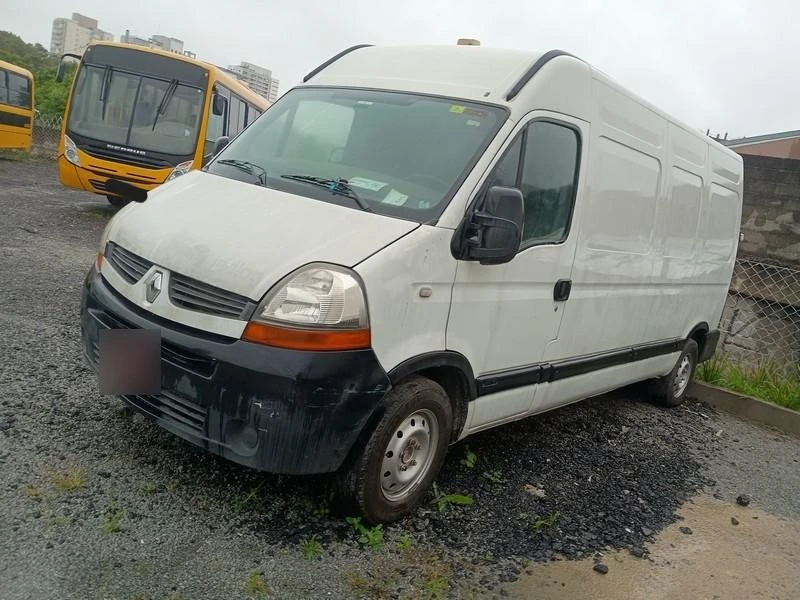 Renault Master Master13M3 2011 2.5DCI Manual em Osasco - São Paulo