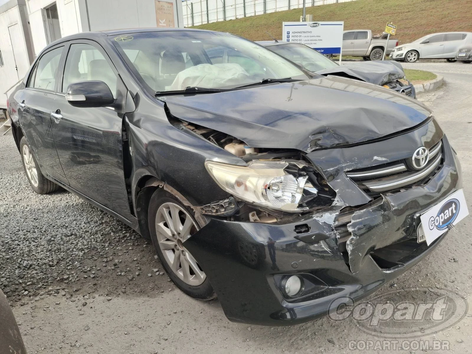 Toyota Corolla Altis 2.0 16V Dual VVT-i 2011 em Itaquaquecetuba - São Paulo
