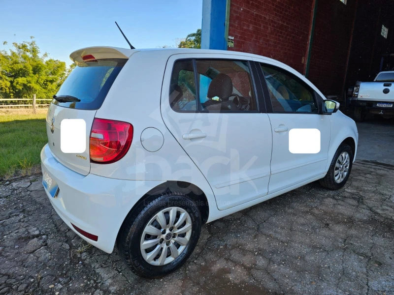 Volkswagen Fox Bluemotion 2013 1.0 em Rio Pardo - Rio Grande do Sul