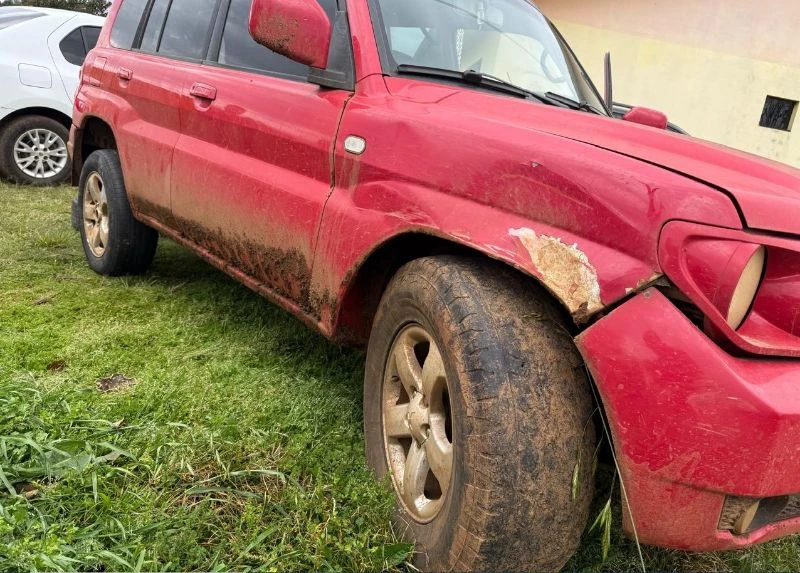 Mitsubishi Pajero TR4 2007/2008 4x4 em Ouro - Santa Catarina