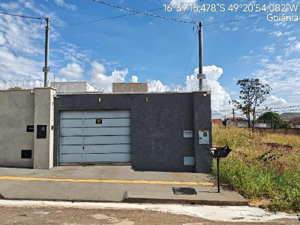 Casa com 3 Quartos em Goiânia/GO em Goiania - Goiás