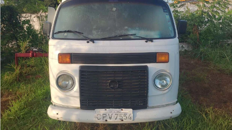 Volkswagen Kombi 2006 em Leme - São Paulo