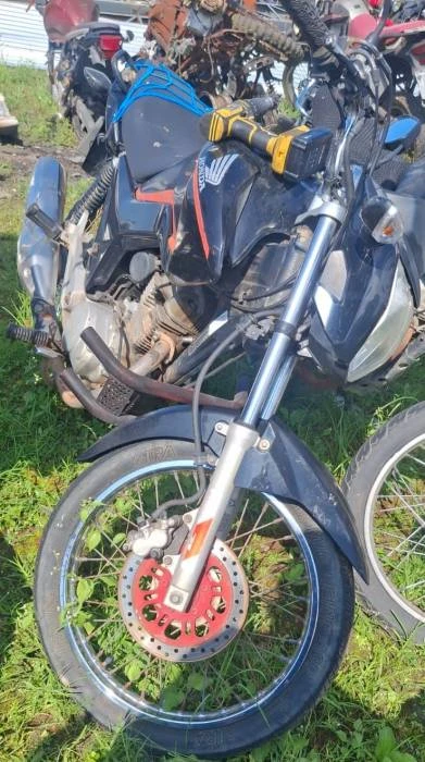 Honda CG150 Fan ESDi 2014/2015 em Camboriú - Santa Catarina