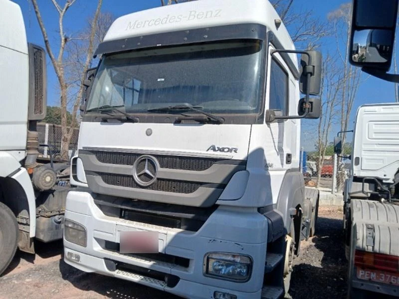 Mercedes-Benz Axor 2041 LS 2018 4x2 Cabine Dupla Automatico em Suzano - São Paulo