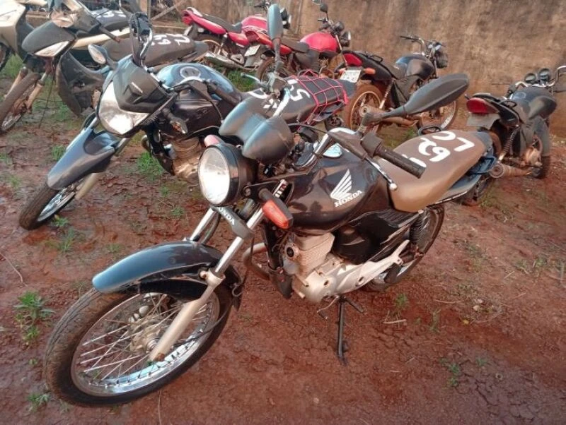 Honda CG150 Fan ESDI 2013 Preto em Dourados - Mato Grosso do Sul