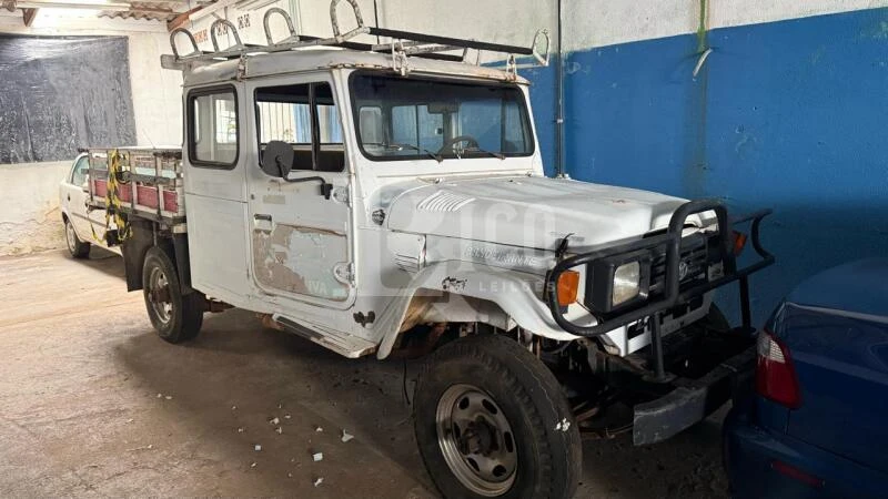 Toyota Bandeirante Band 1980s Conservado em Santo André - São Paulo