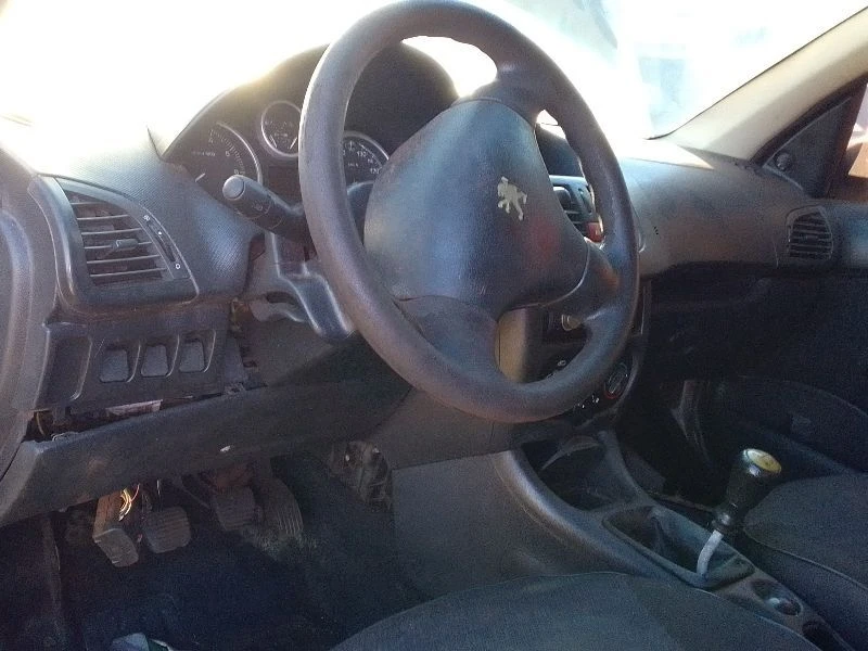 Peugeot 207Hb Xline 2010/2011 Prata em Tangará De Serra - Mato Grosso