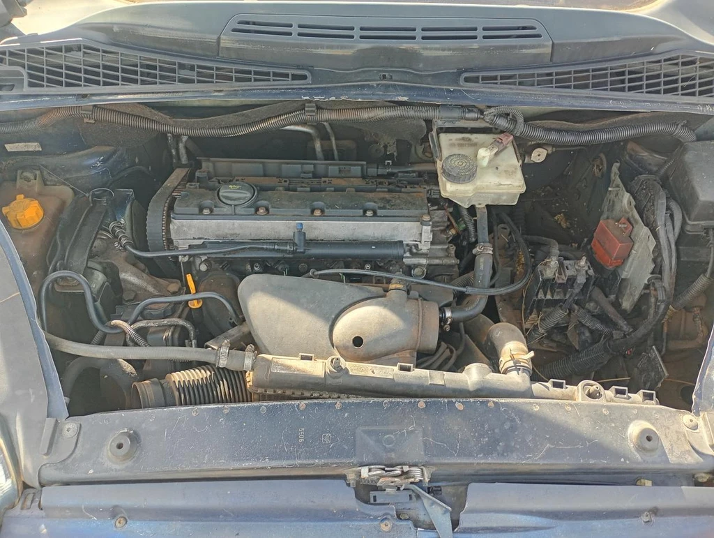 Citroën Xsara Picasso GX 2001 Azul em Casa Branca - São Paulo