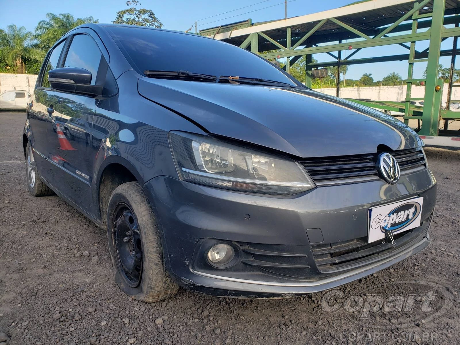 Volkswagen Fox Comfortline 2017 1.6 MSI Automático em Recife - Pernambuco