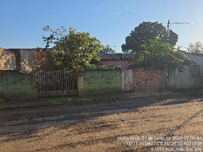 Casa com 3 Quartos em Poconé/MT em Poconé - Mato Grosso