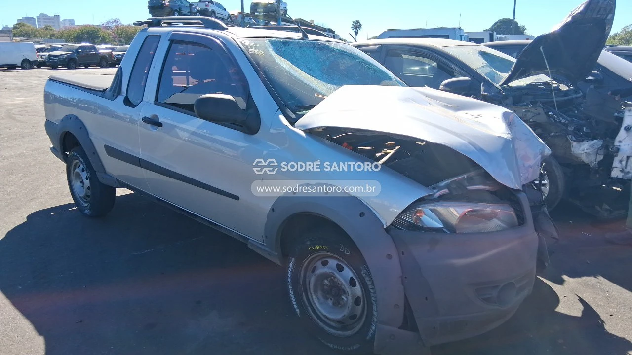 Fiat Strada Working CE 2013 1.6 Flex? Manual