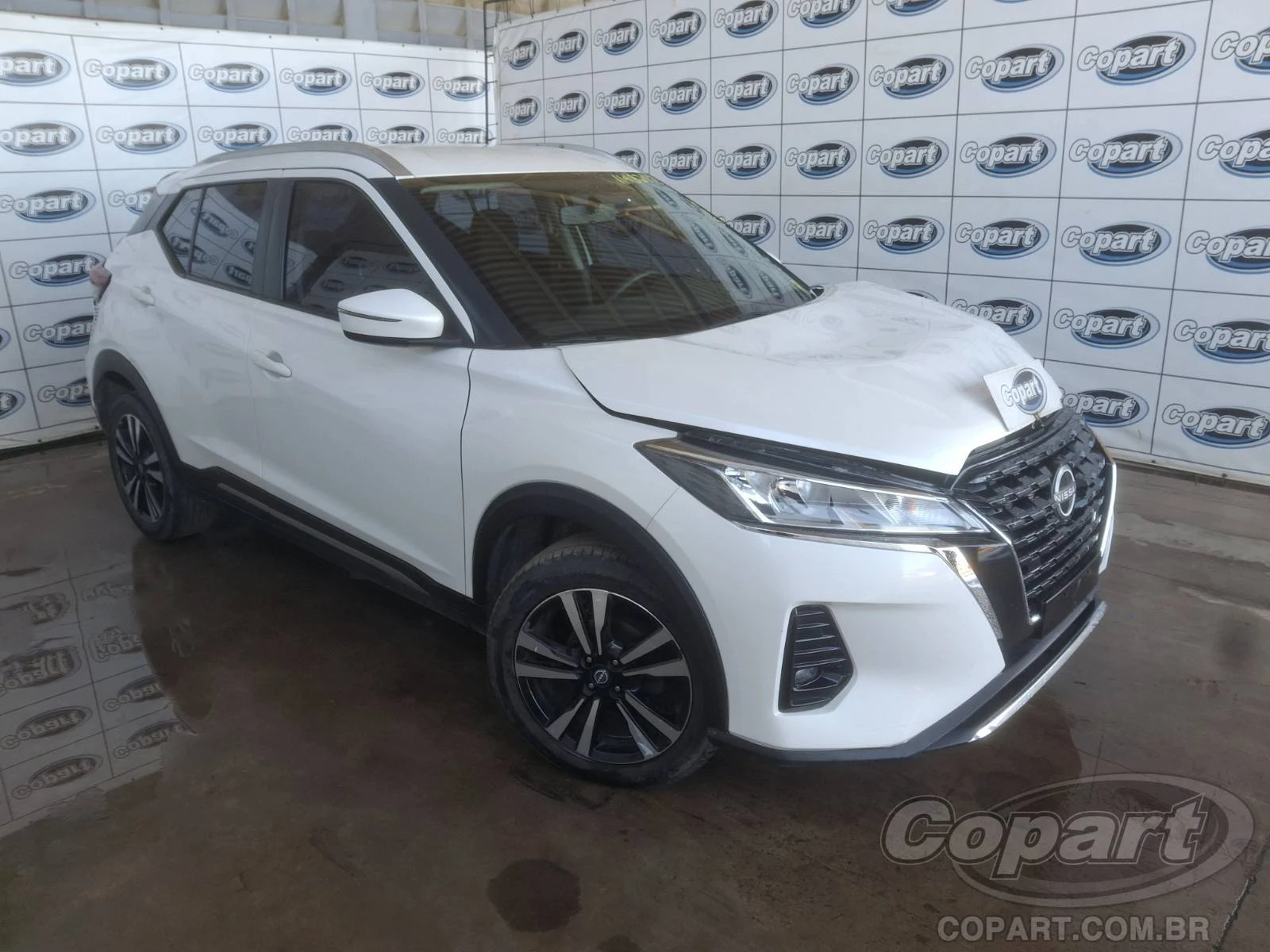 Nissan Kicks Advance 2024 1.6 16V Automático em Candeias - Bahia