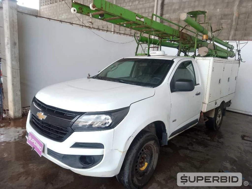 Chevrolet S10 LS 2019 4x4 Diesel Manual em Candeias - Bahia