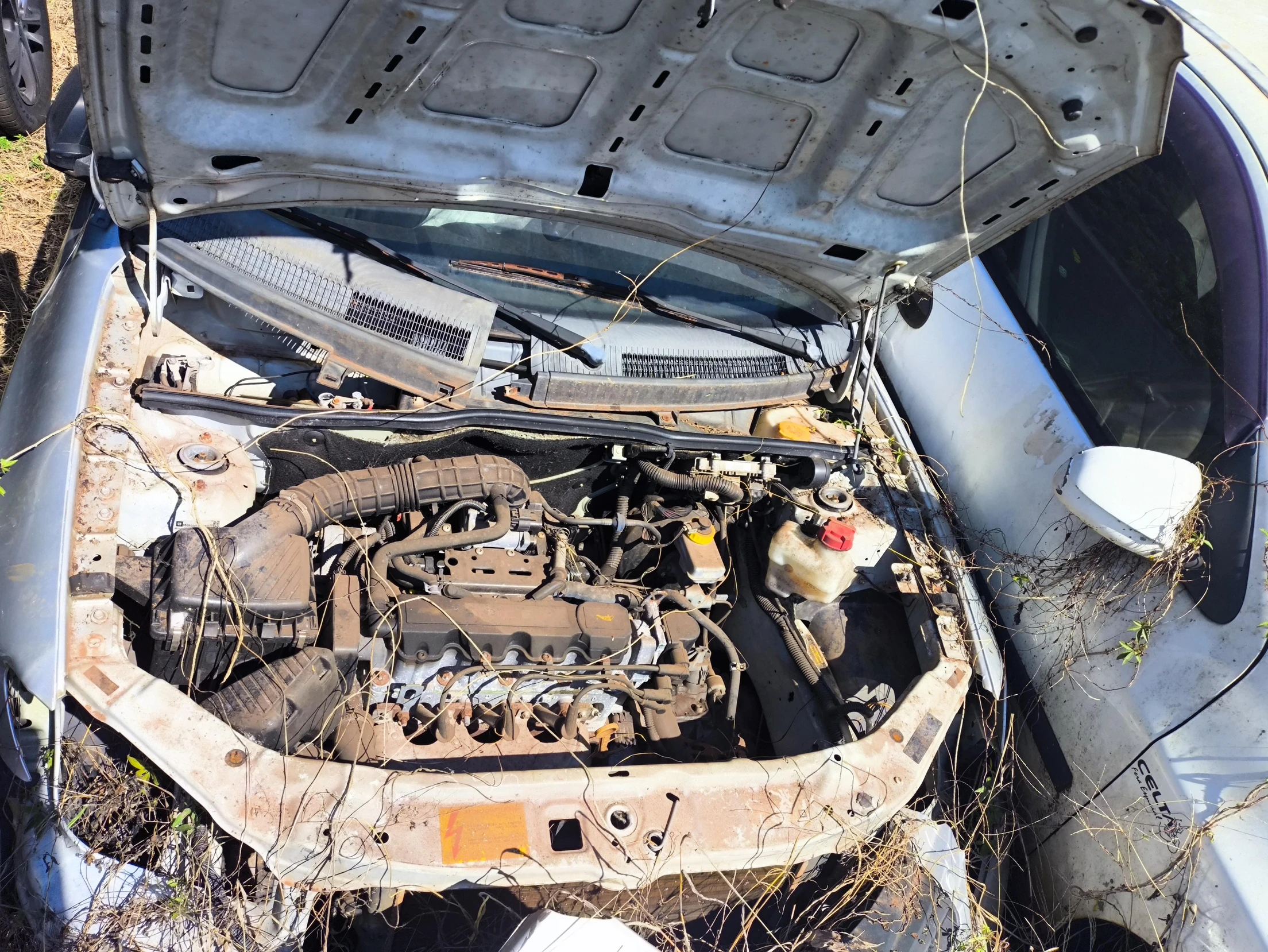 Chevrolet Celta LS 2013 Prata Sucata em Cascavel - Paraná