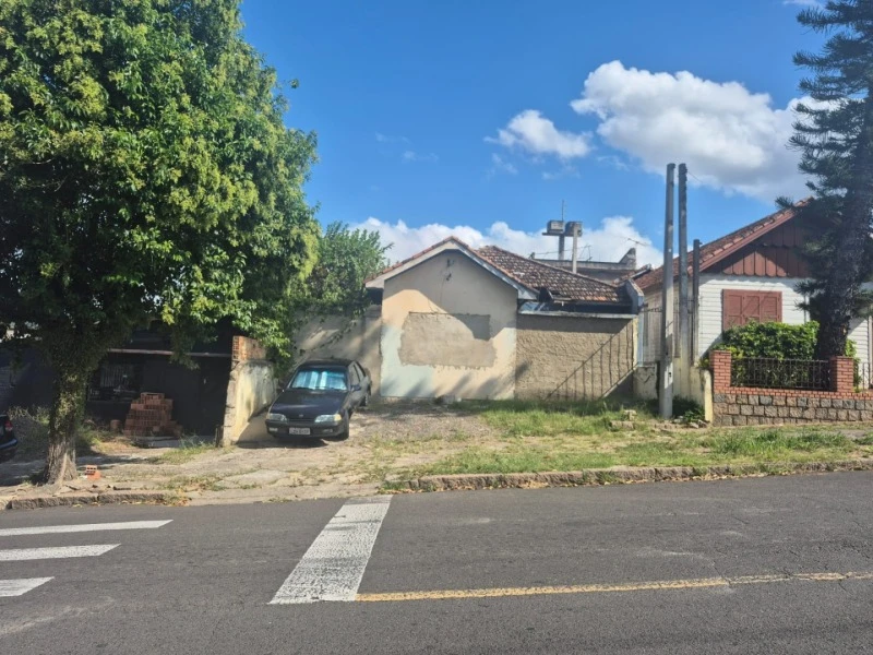 Fração 50% de Casa em Jardim Sabará Porto Alegre/RS em Porto Alegre - Rio Grande do Sul